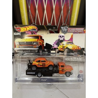 Xe mô hình đồ chơi bánh cao su hotwheels 1:64 premium - team transport - volkswagen "baja bug"