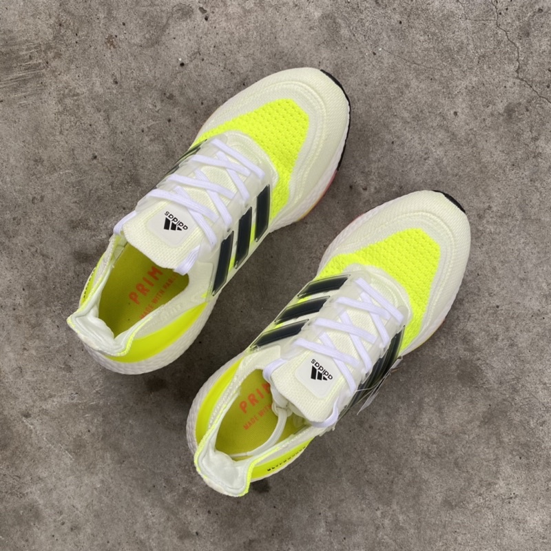 Giầy ultraboost 2021 xanh chuối phối trắng đen nam
