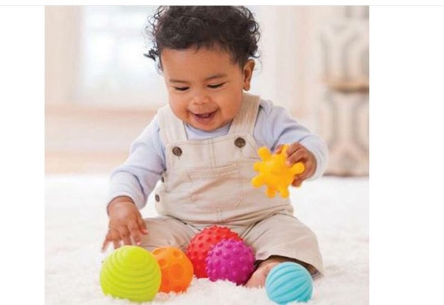 Set bóng cảm quan - rèn kỹ năng vận động tinh