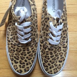 Giày H&M bệt đế bằng da beo size 37 auth