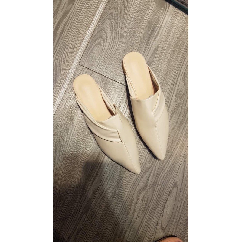 Sục bệt nữ da PU màu be