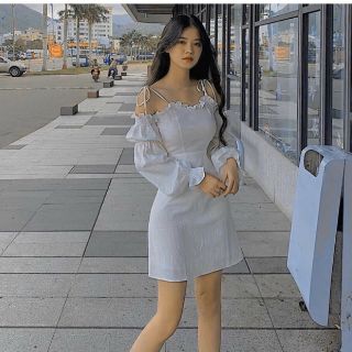 ĐẦM XÒE RỚT VAI TAY BO
