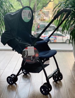 Xe đẩy Aprica Karoon