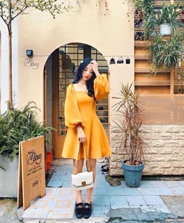 ĐẦM VÀNG TAY PHỒNG CỔ VUÔNG (KÈM HÌNH THẬT)