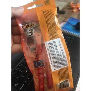 Dao cạo Bic 3 lưỡi ( 2 cây/ gói )