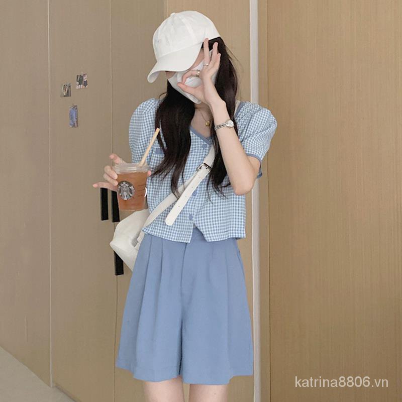 Set áo sơ mi hoạ tiết sọc caro và quần short dáng rộng phong cách cổ điển thời trang mùa hè xinh xắn cho nữ