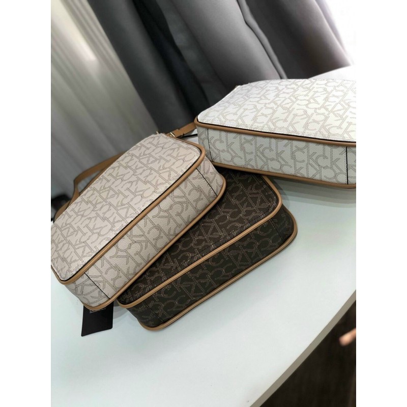 TÚI C4LVINKLEIN KẸP NÁCH