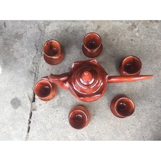 Bộ ấm trà bằng gỗ hương