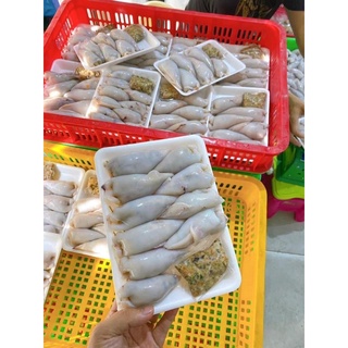 Mực nhồi thịt khay kèm thịt