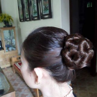 Búi tóc giả hình hoa