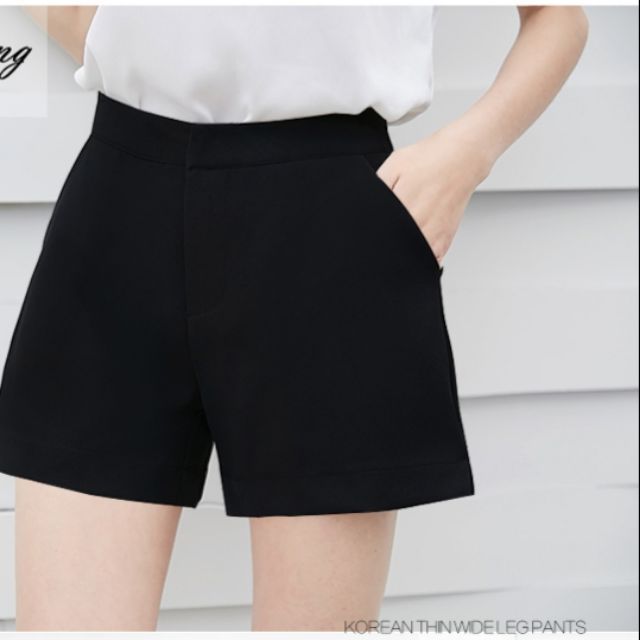 Quần short vải ống rộng