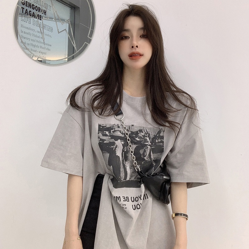 Áo thun tay ngắn cổ tròn dáng rộng thiết kế xẻ tà in họa tiết phong cách Hàn Quốc thời trang dành cho nữ