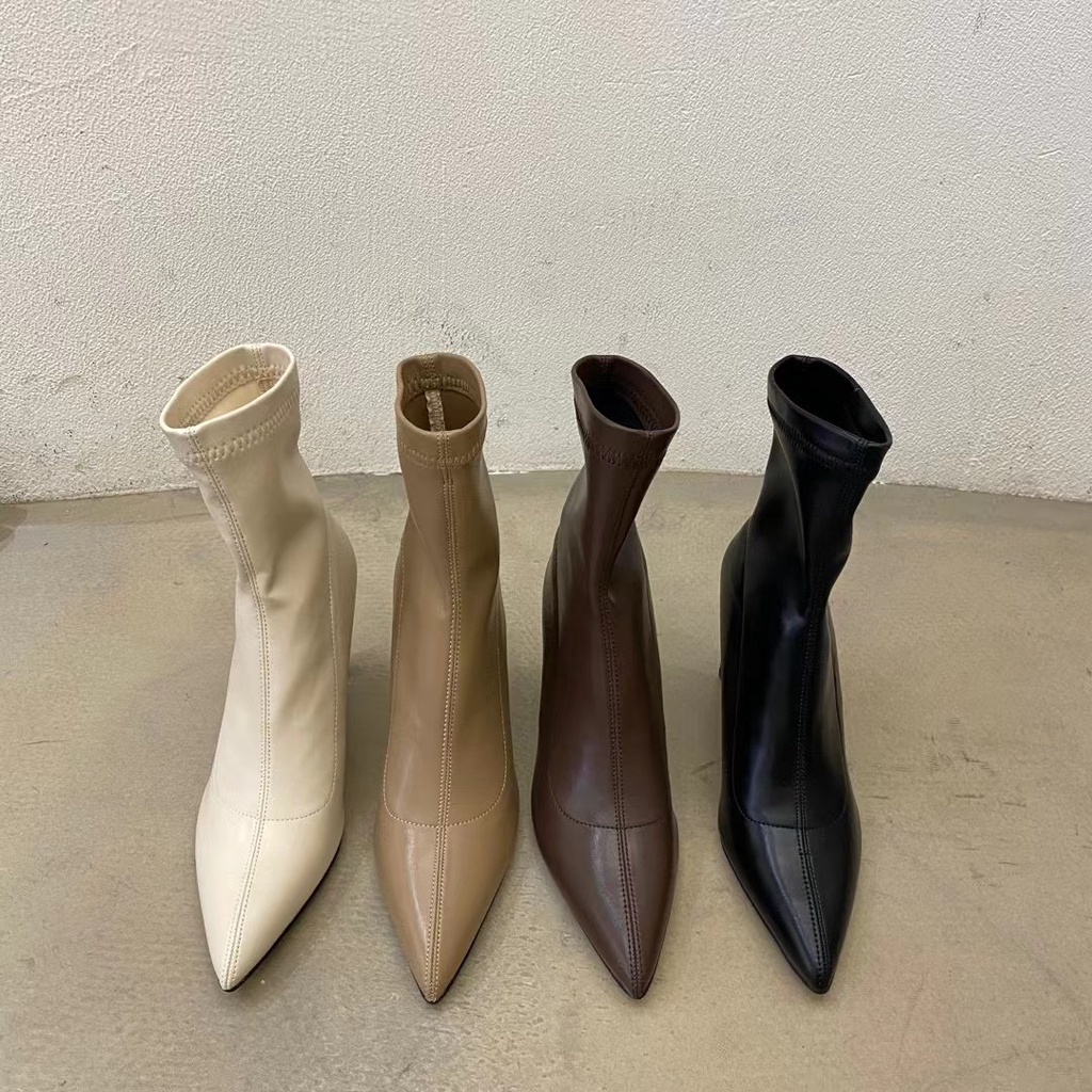 Giày boots cao gót không khoá cổ lửng gót bẹt vuông mũi nhọn 7cm