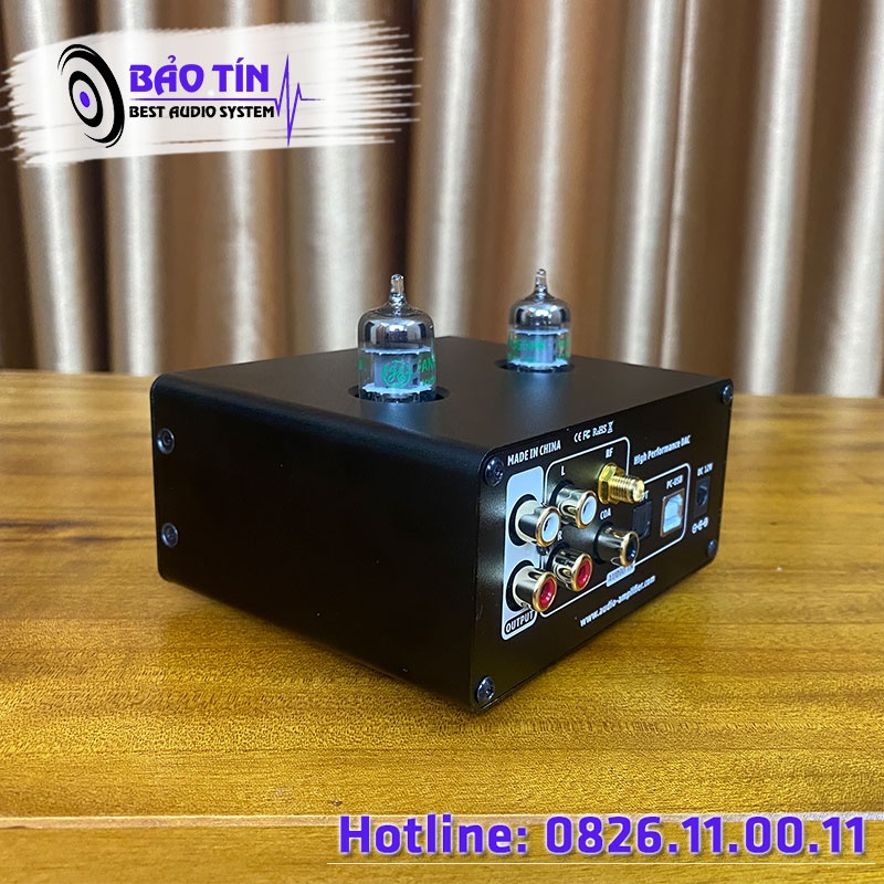 DAC T1 giải mã tích hợp pre đèn tăng giảm bass trép có điều khiển và sử dụng trực tiếp bóng Mỹ 5654W