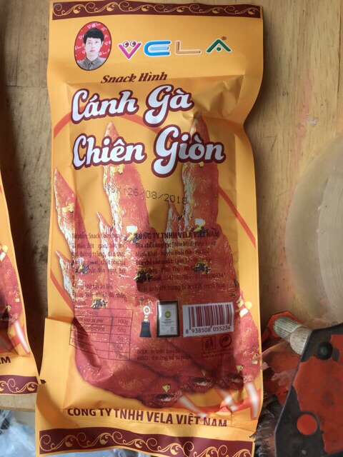 2 gói Bim bim cánh gà Việt Nam
