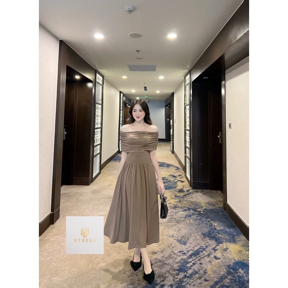Đầm dáng xoè trễ vai len