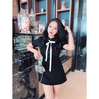 Đầm body viền bèo cổ sen dễ thương