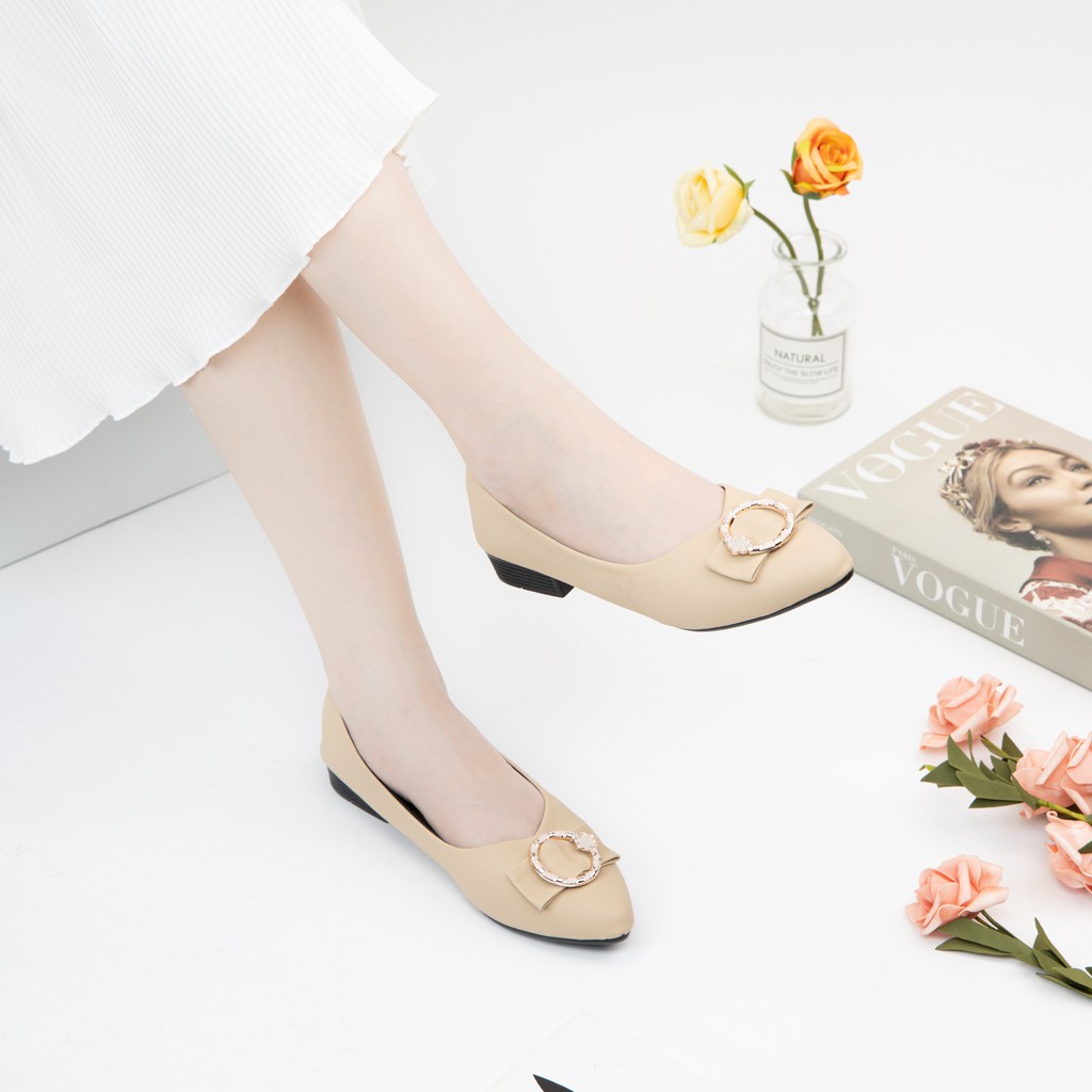 Giày búp bê đính khóa sang trọng MWC NUBB- 2226 | BigBuy360 - bigbuy360.vn