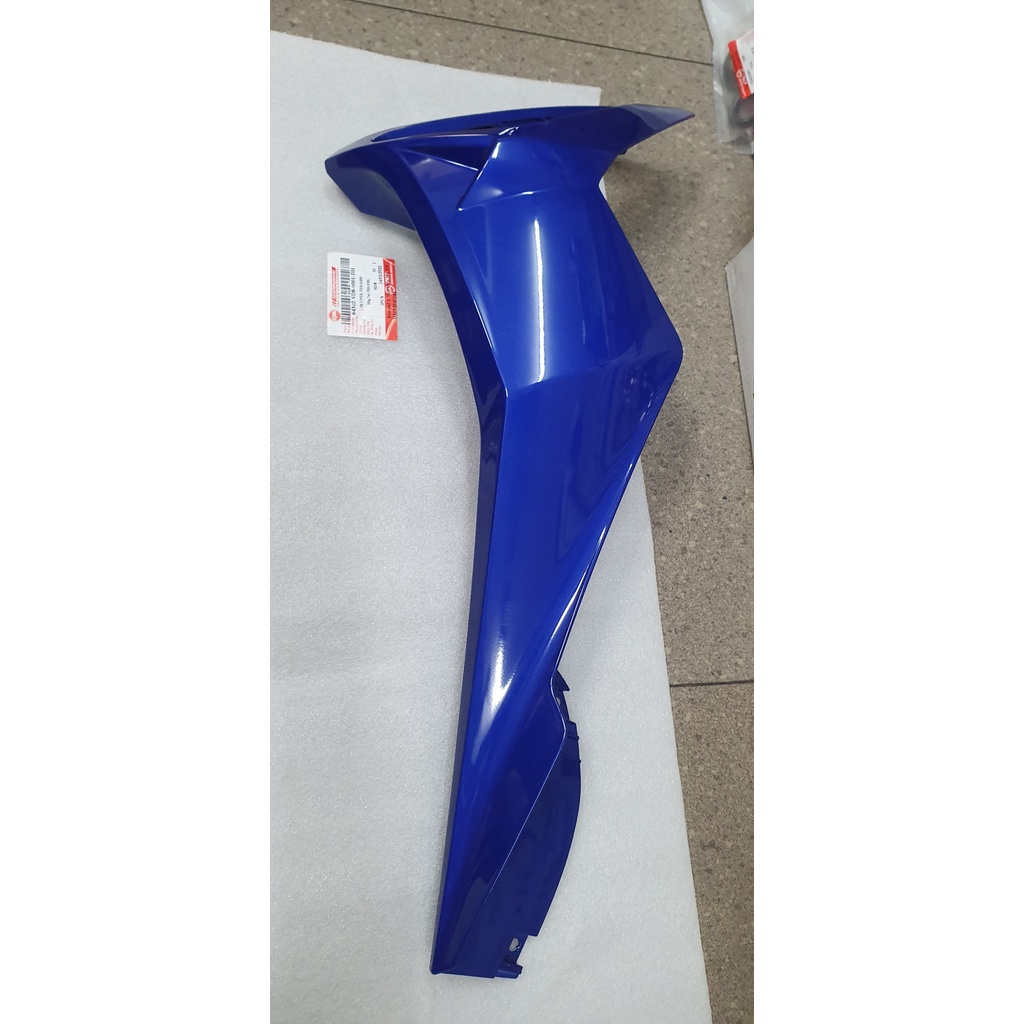 Bửng xe Elegant xi nhan dưới bửng mã SD8