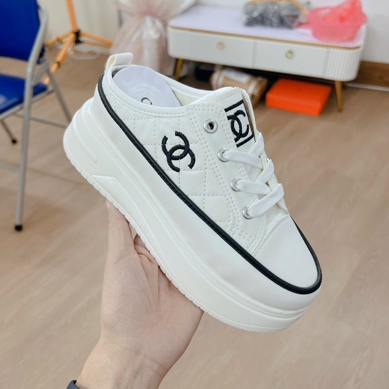 Sục thể thao đế bánh mì các mẫu các màu