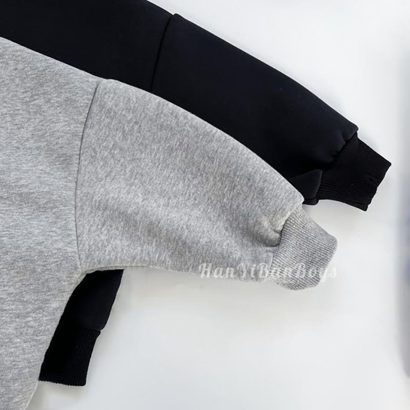 Áo Thun Tay Dài Cổ Tròn Họa Tiết Kẻ Sọc Chất Liệu 100% Cotton Thoải Mái Thời Trang Cho Bé Trai Và Gái