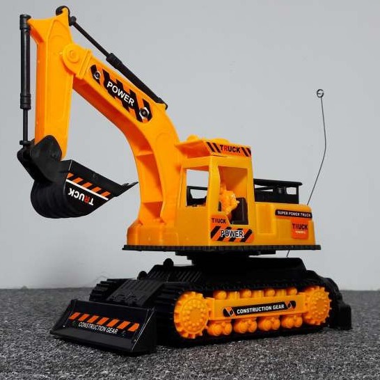 Xe công trình cào điều khiển không sạc 689-9