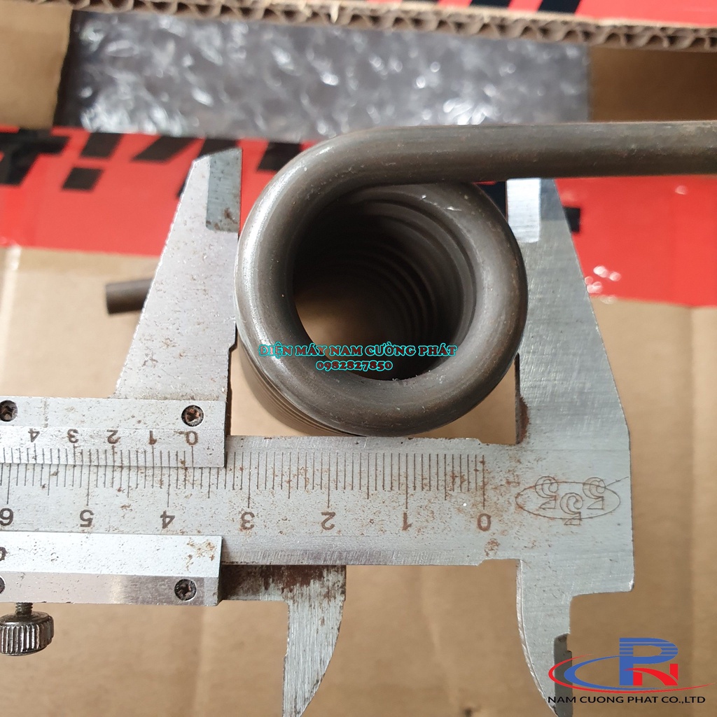 Lò xo máy cắt sắt Makita Maktec MT240 MT241 M2400 231666-7