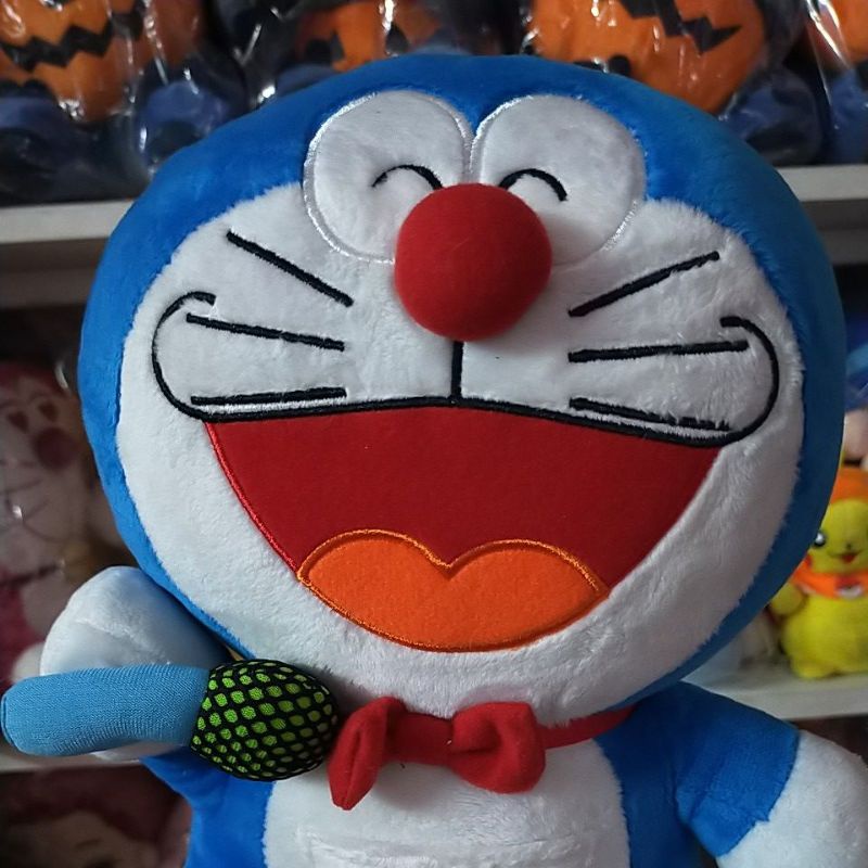 Gấu bông Doraemon ca sĩ, size trung, tem chính hãng, ảnh thật kèm clip🥰🍭❤️