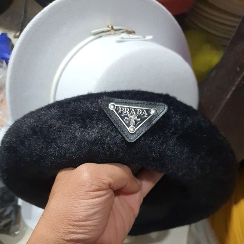 Mũ nồi beret lông thỏ mịn gắn tag  prada cao cấp