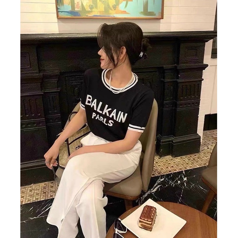 [L2M] Áo len nữ Montoghi dệt kim Quảng Châu in chữ BALKAIN cổ tròn cộc tay phối viền thanh lịch và xinh xắn