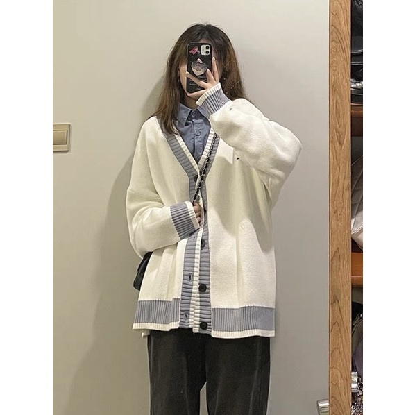 Áo cardigan trắng đơn giản basic nhưng rất xinh đẹp tuyệt vời luôn, video là ảnh thật cận chất áo nha