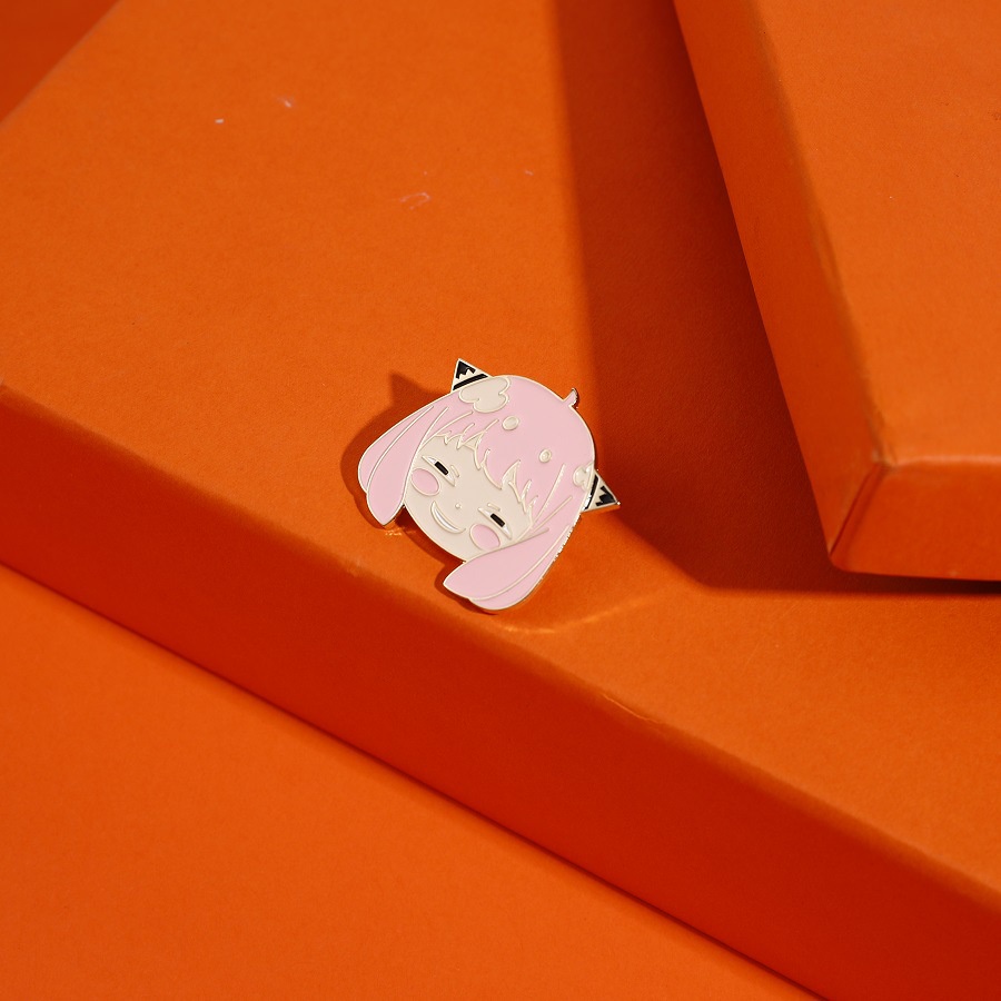 Ghim cài áo MISS ZOE bằng kim loại chủ đề phim hoạt hình Spy X Family