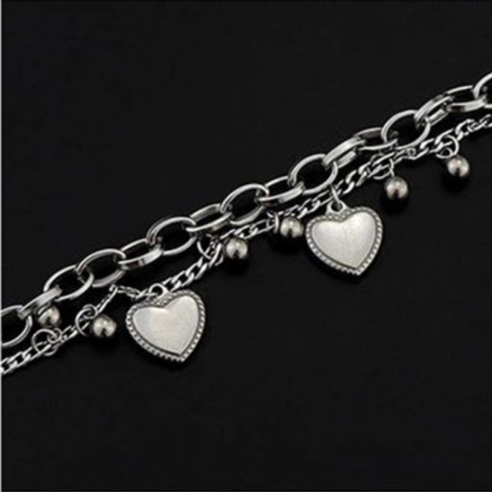 Vòng tay hợp kim hình trái tim xinh xắn