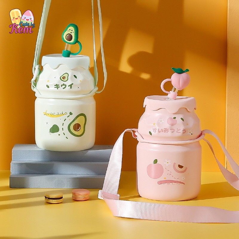 Ly cốc sứ uống nước Yakult dễ thương dung tích 550ml, có nắp đậy và Ống hút