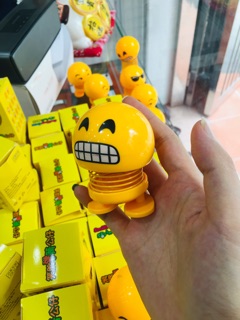 Thú nhún mặt cười lò xo