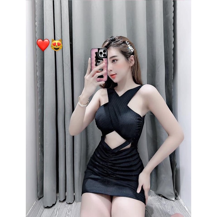Đầm yếm xốp chéo bản cổ hở eo nhúm ôm body cực xinh , chất thun xốp dày dặn