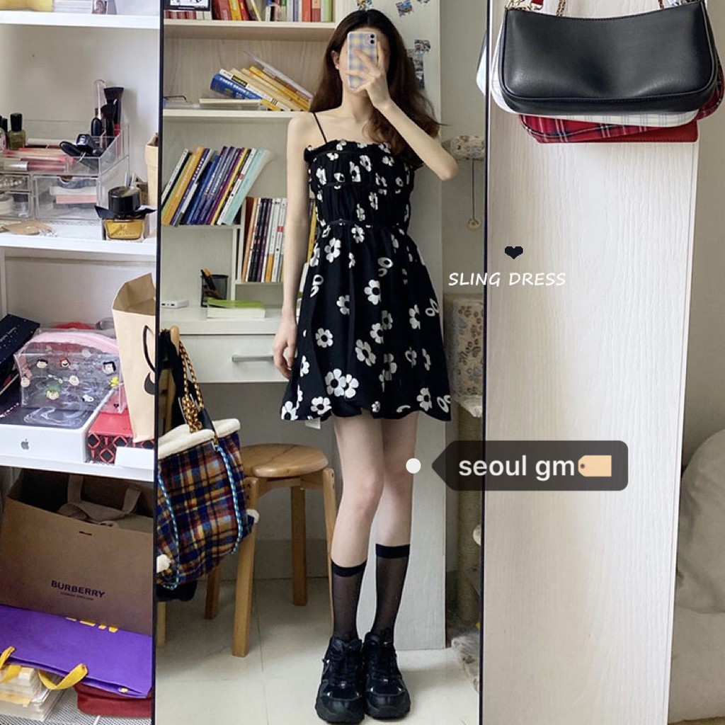 (ORDER) Váy hai dây họa tiết bông hoa màu đen retro thun eo xòe ngắn điệu đà năng động Hàn Quốc