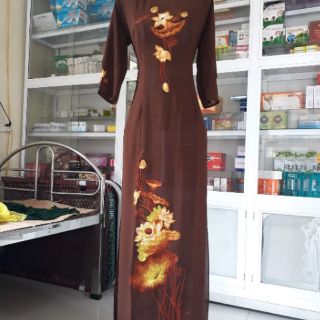 Áo dài nguyễn hồng