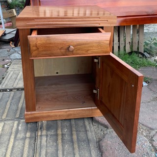 Tủ để đầu giường gỗ xoan đào