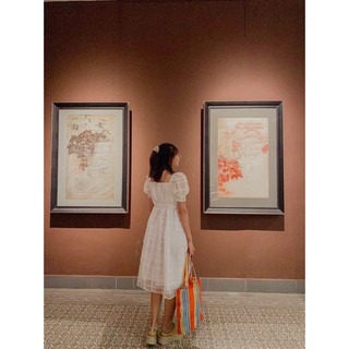 Đầm tay phồng kẻ sọc midi