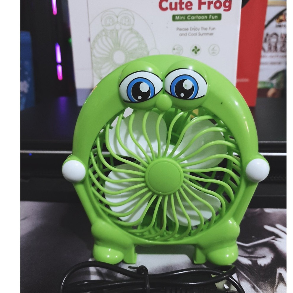 Quat Mini Cầm Tay Quạt Sạc Mini Frog Ếch Xanh Pin Liền 3 Cánh Màu Xanh Xinh [Có Hình Thật] Siêu Mát