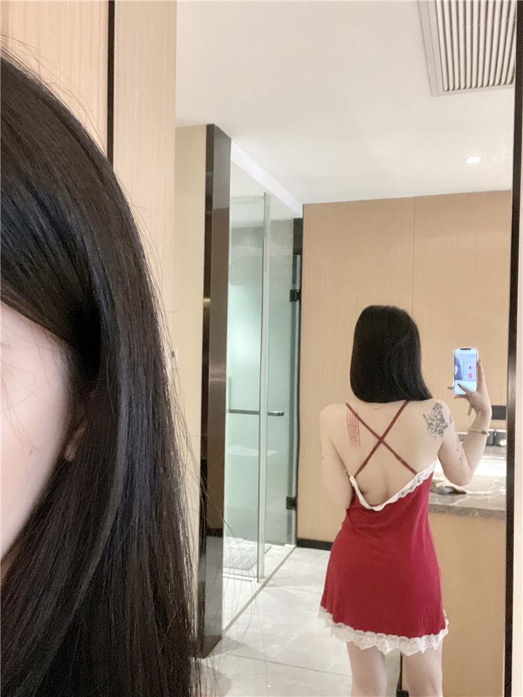 Váy ngủ lụa hai dây phối ren có đệm ngực xẻ tà gợi cảm dành cho nữ | BigBuy360 - bigbuy360.vn