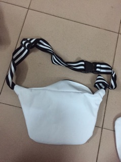 Túi bao tử Bird bag trắng/ đen