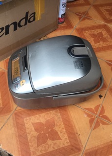 NỒI CƠM CAO TẦN PANASONIC SR-HG104