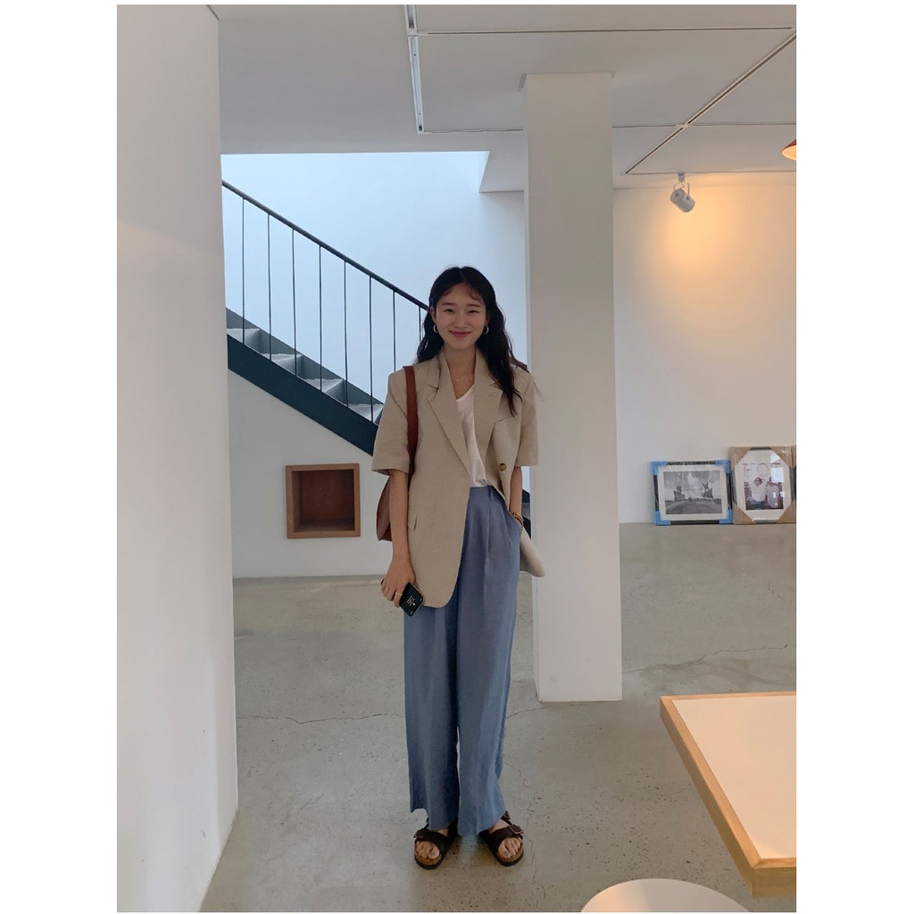 Bộ Áo Khoác Blazer Cotton Ngắn Tay Dáng Rộng Phối Nút + Quần Xinh Xắn | BigBuy360 - bigbuy360.vn