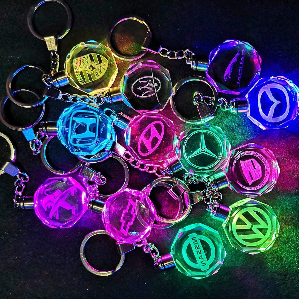 Móc khóa pha lê thủy tinh phát sáng đèn led 7 màu sắc