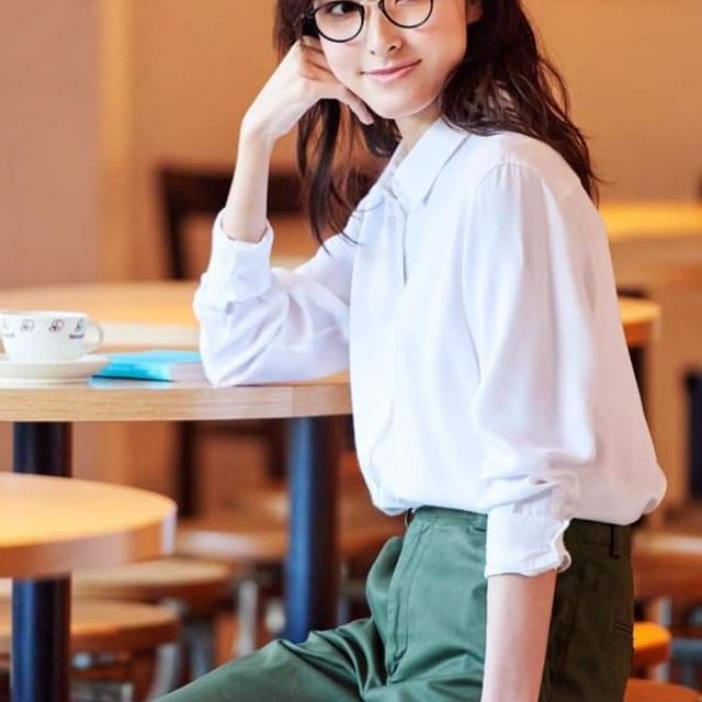 Áo sơ mi cổ đức dòng rayon (chống nhăn, làm mát)