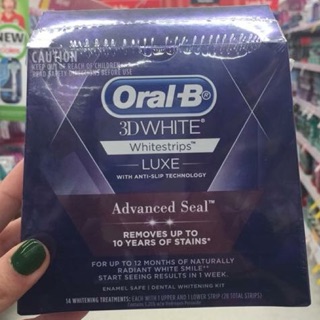 Dán trắng răng Oral B 3D White
