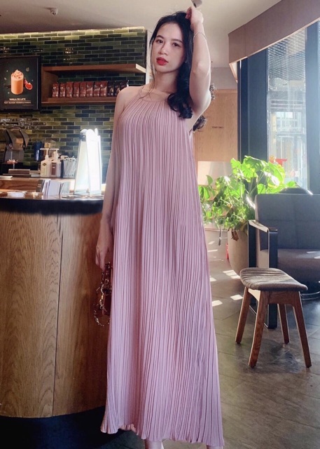 [Mã FATHANG5 giảm 10K đơn 50K] Đầm yếm hồng dập li (kèm hình thật) | BigBuy360 - bigbuy360.vn
