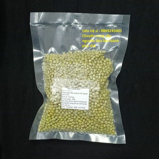 Đậu xanh hạt nguyên dùng để nấu chè, làm giá đỗ ...